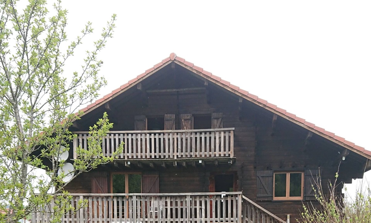 Chaux-Neuve Ski Chalet | Lovely cottage for nature lovers.