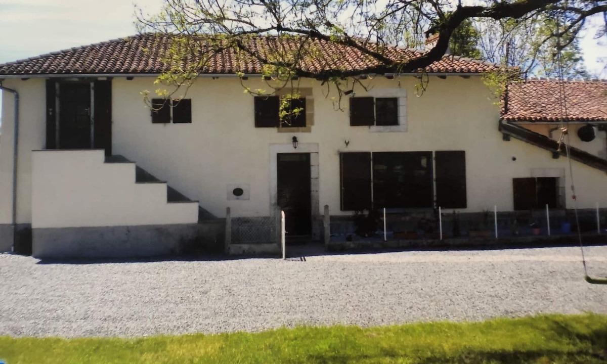 Oradour-Fanais Other | Lovely detached Farmhouse on edge of village near Confolens