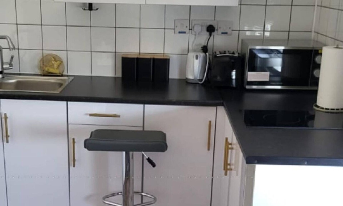 Stone Apartment | Lovely Double Room in a Flat