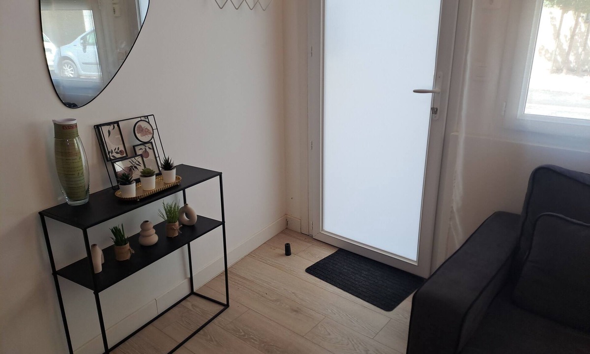 Valence House | Lovely duplex STUDIO Cosy