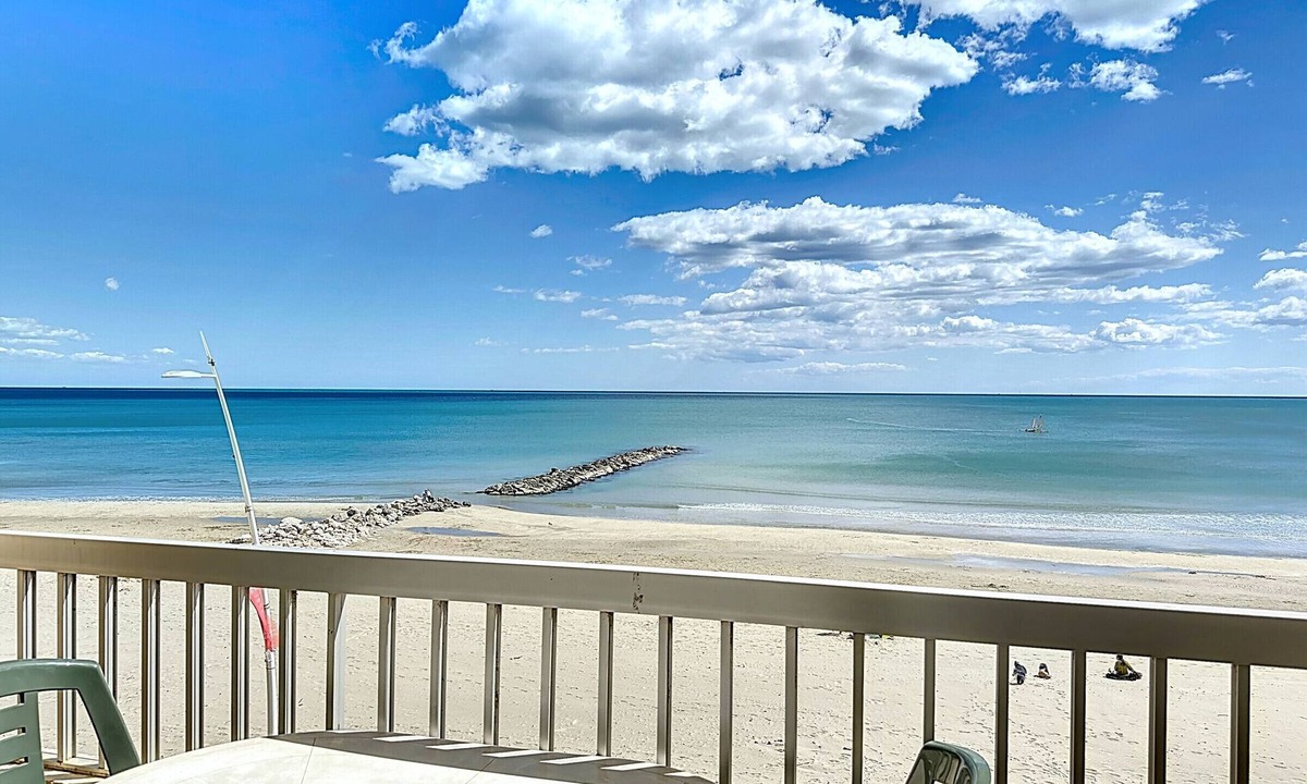 Palavas-les-Flots Apartment | Lovely F2 Apartment on First Line with Elevator - 4 Pers - Palavas les Flots