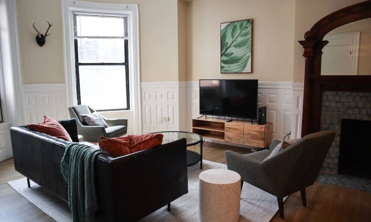 Fenway–Kenmore Apartment | Lovely Fenway 1br | New to VRBO!