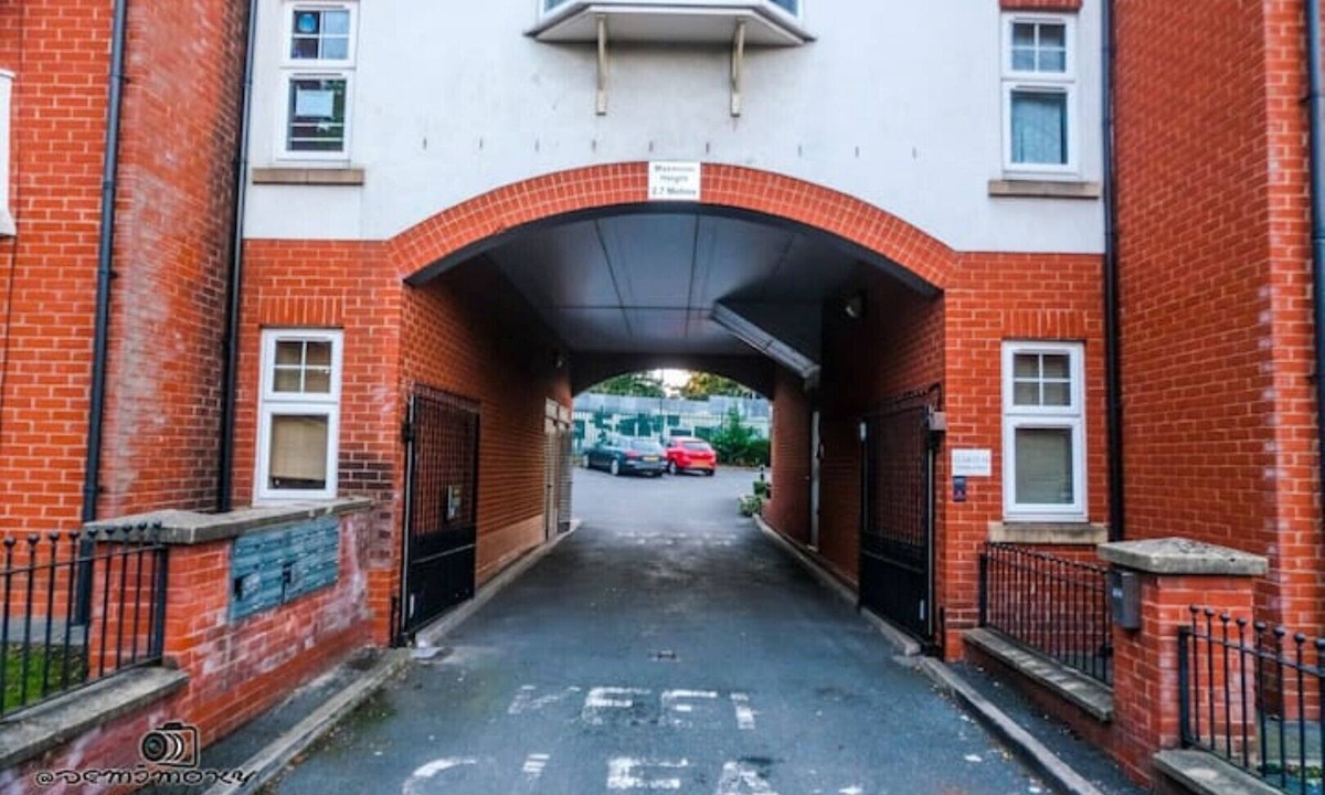 Erdington Apartment | Lovely Ground Floor Flat with free parking
