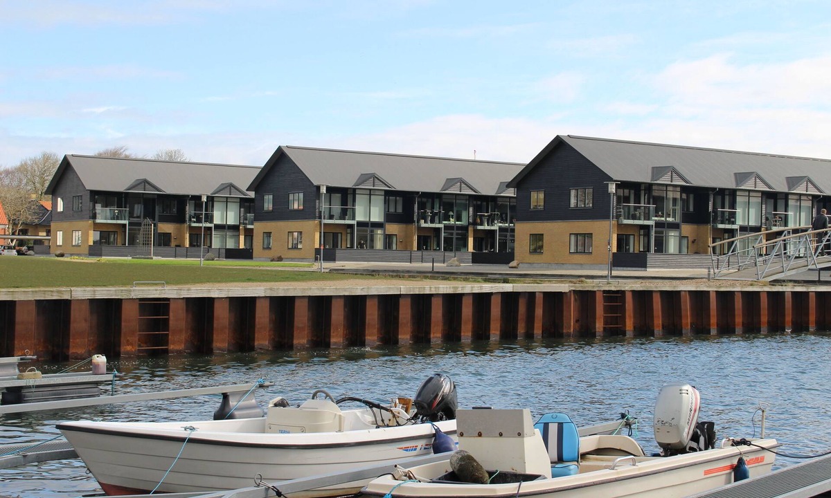Nykobing Mors House | Lovely holiday flat with view of the harbour, town and Sallingsund Bridge.