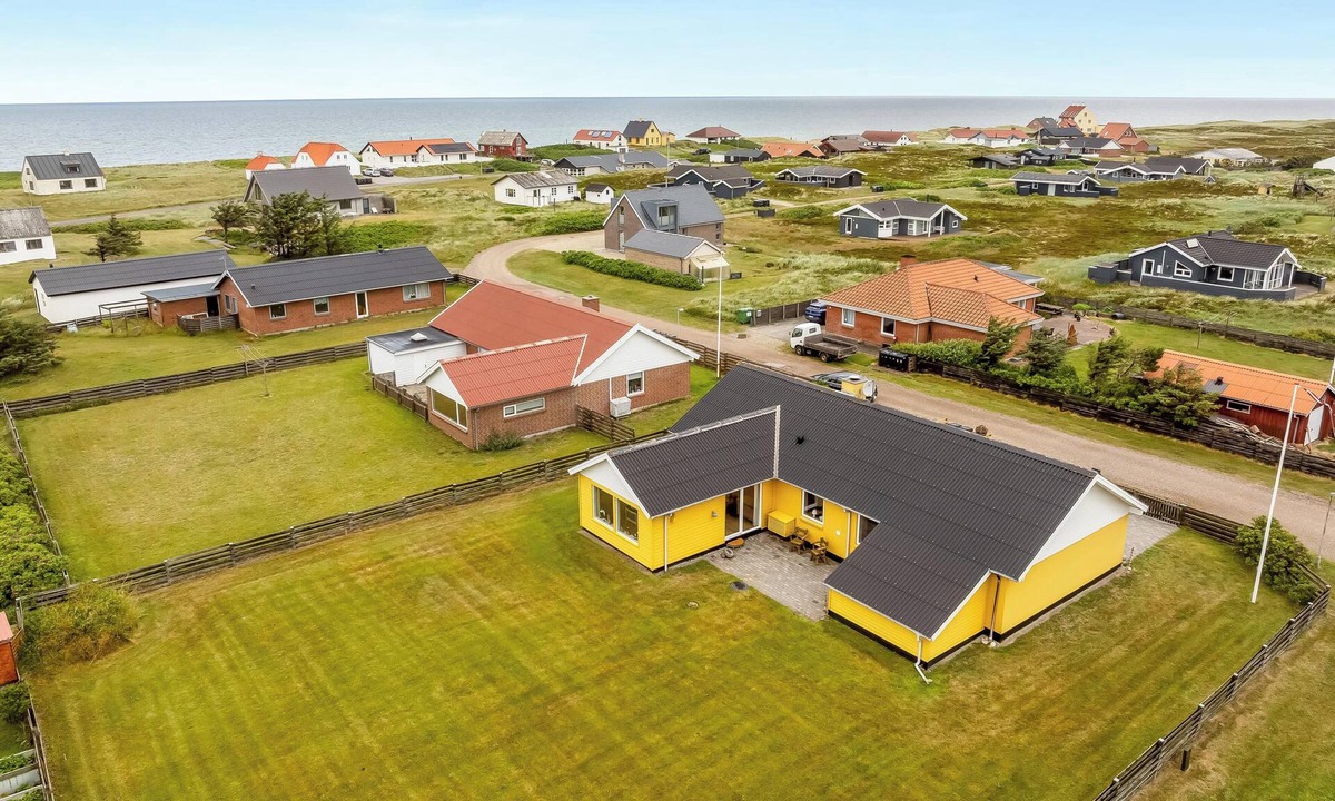 Lild Strand House | Lovely holiday home with fenced plot, 300 meters from the North Sea in Thy.
