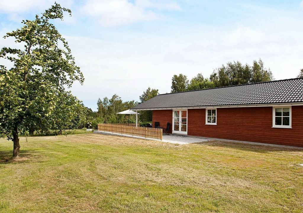 Ordrup House | Lovely Holiday Home in Fårevejle with Terrace