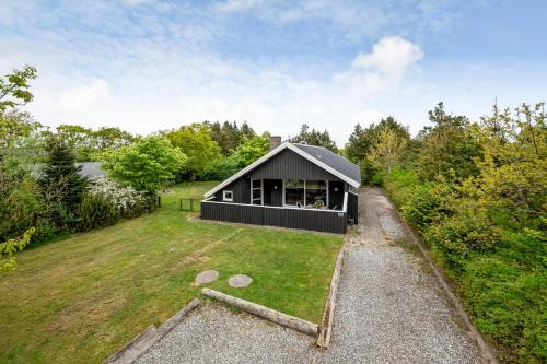 Skjern House | Lovely Holiday Home With Modern Facilities And Fenced Grounds
