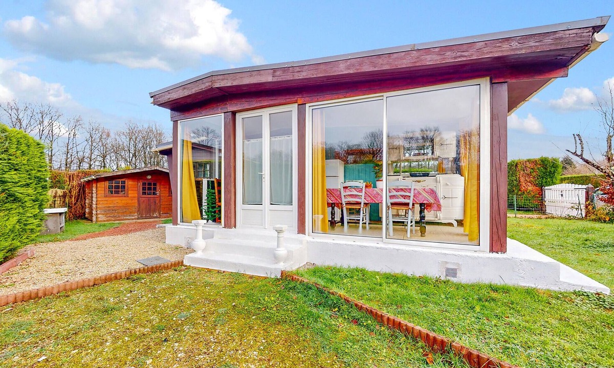 Egriselles-le-Bocage House | Lovely home in égriselles-le-bocage with WiFi