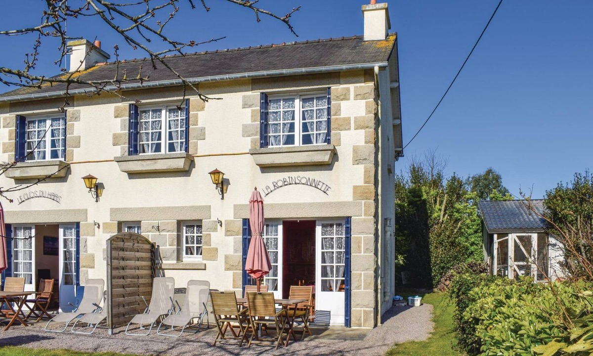 Saint-Cast-le-Guildo House | Lovely home in Saint Cast Le Guildo with WiFi