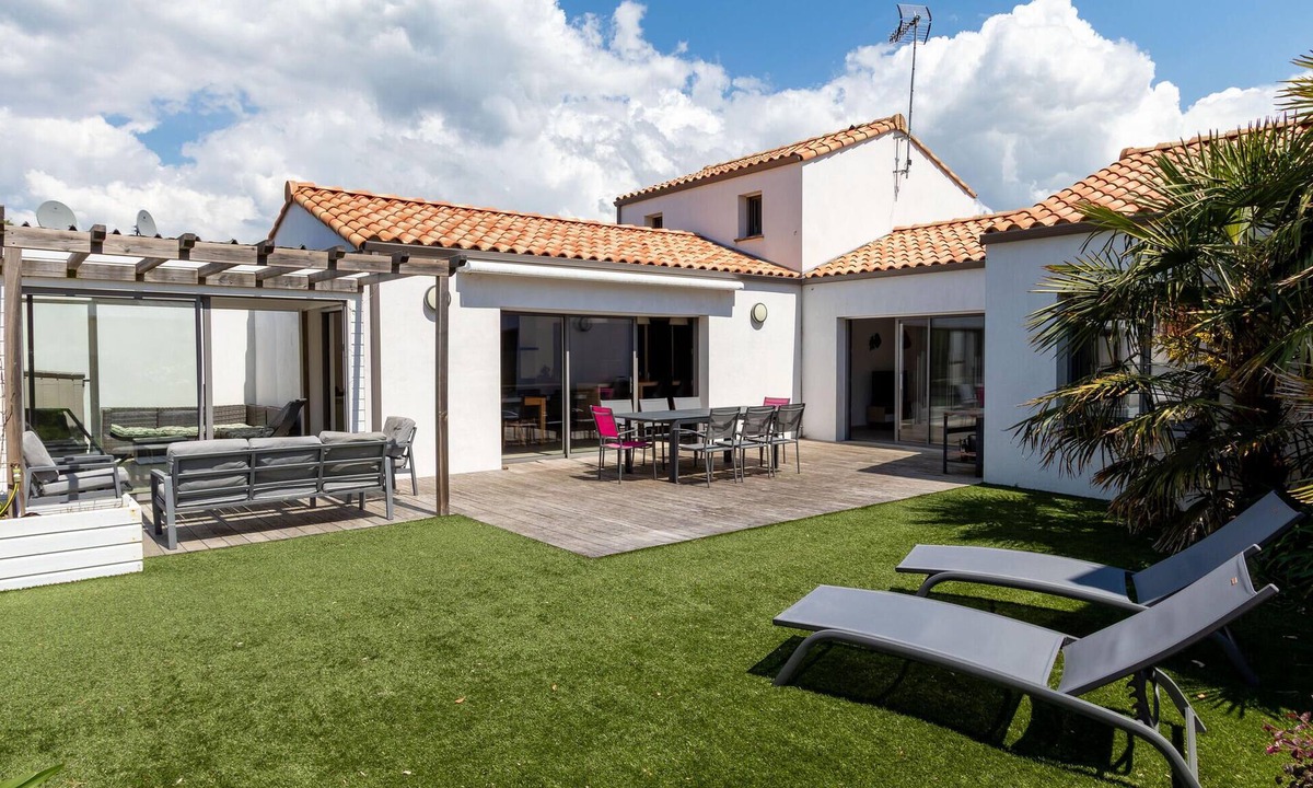 Saint-Jean-de-Monts House | Lovely home in Saint Jean De Monts
