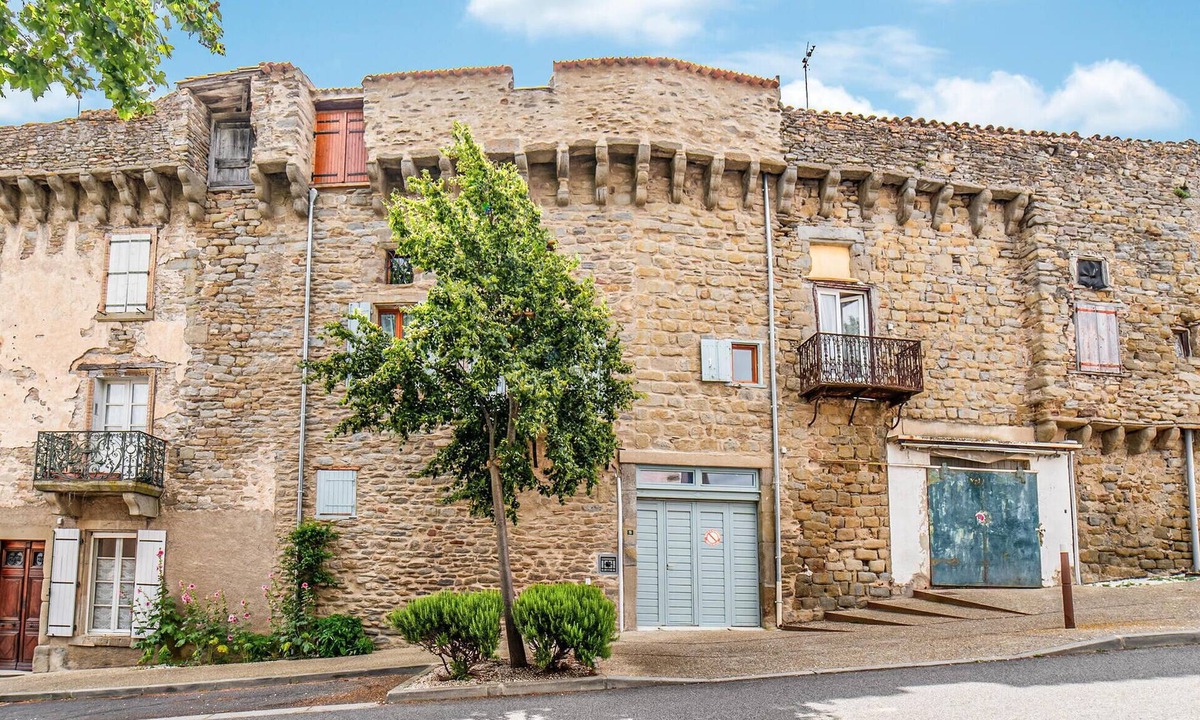 Peyriac-Minervois House | Lovely home in Peyriac-Minervois with WiFi