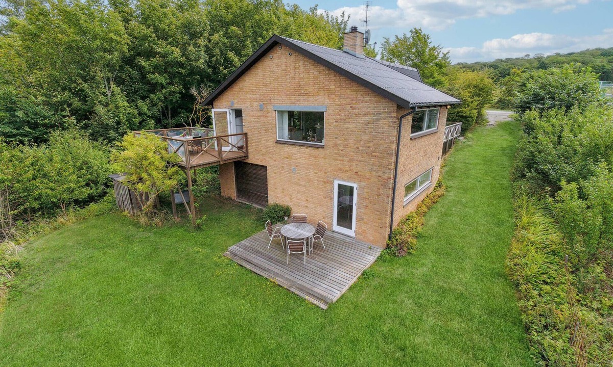 Sandvig House | Lovely home in Allinge with kitchen