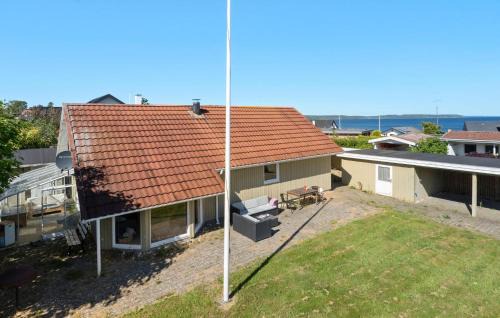 Hvidbjerg Strand House | Lovely Home In Børkop With Wifi