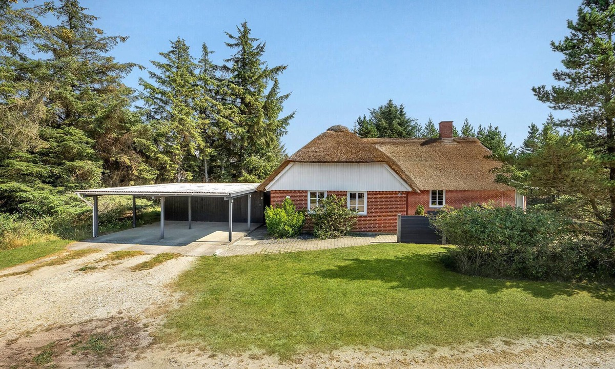 Blavand House | Lovely home in Blåvand with sauna