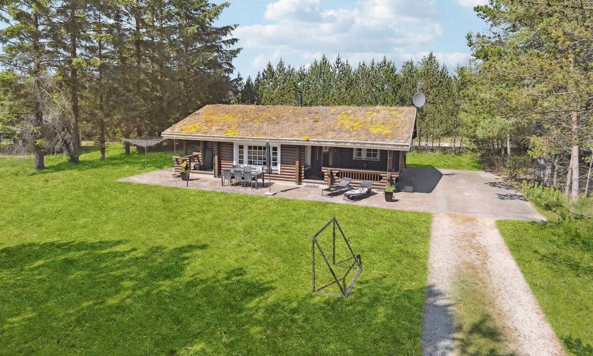 Blokhus House | Lovely home in Blokhus with WiFi
