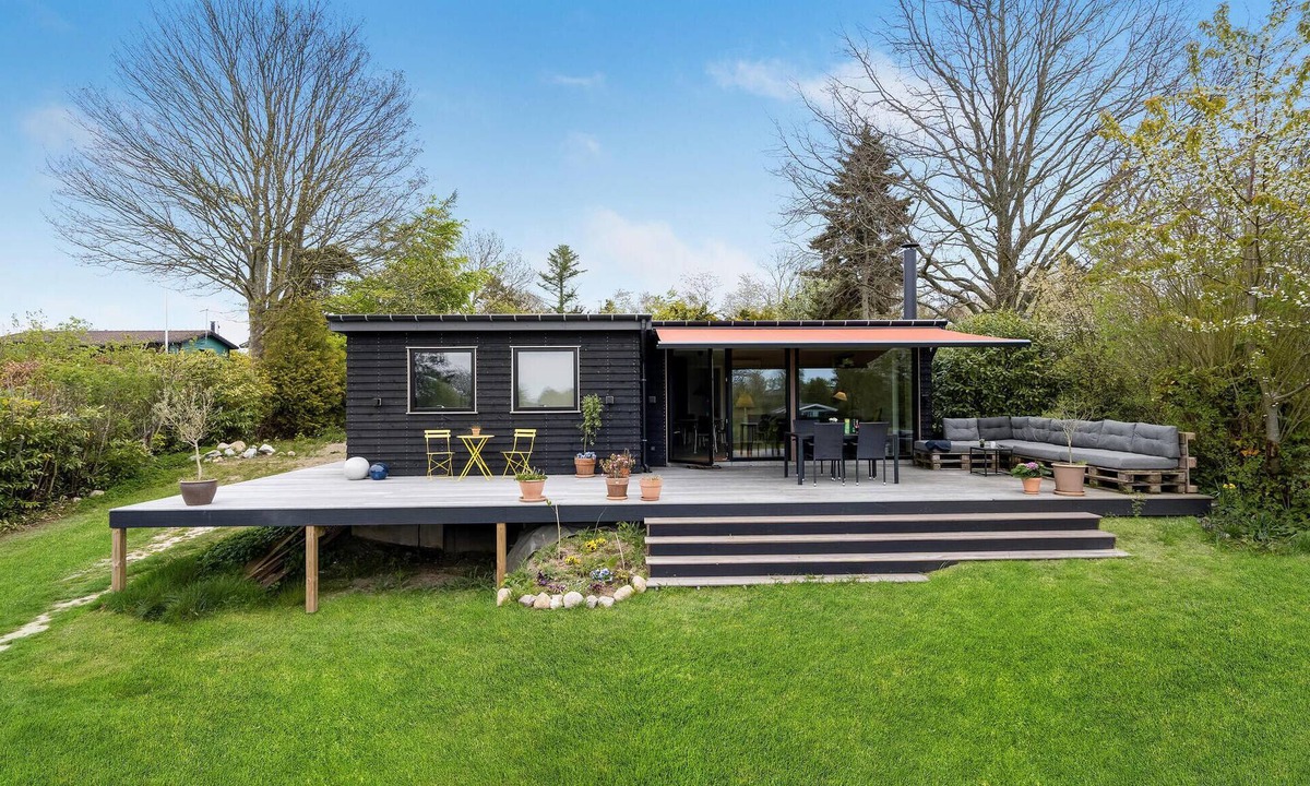Bog By House | Lovely home in Bogø By with kitchen