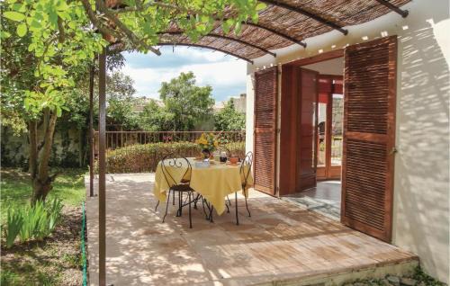 Cazevieille House | Lovely Home In Cazevieille With Kitchen