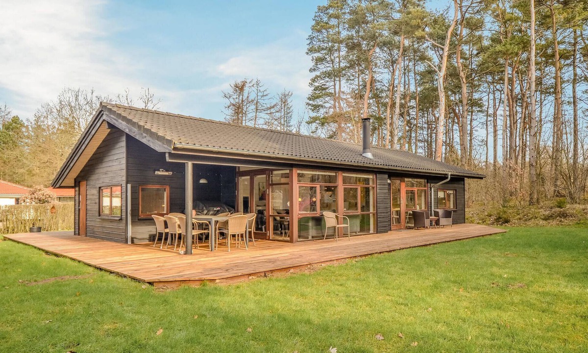Øksenmølle House | Lovely home in Ebeltoft with sauna