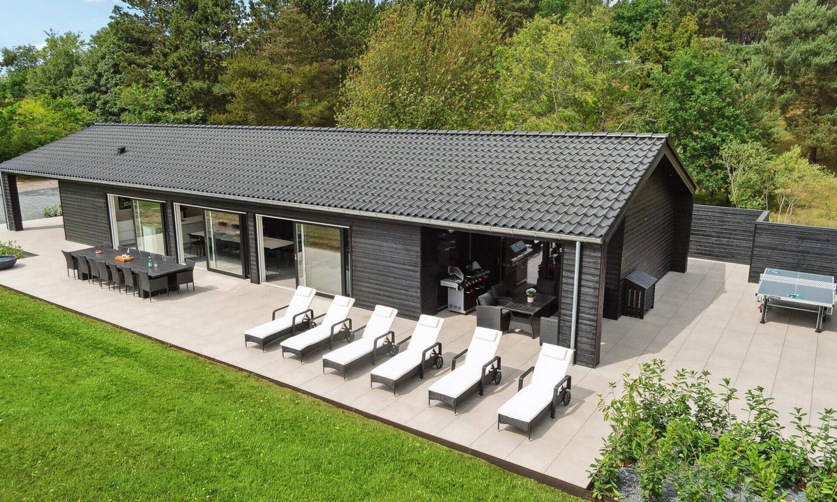 Øer Strand House | Lovely home in Ebeltoft with sauna