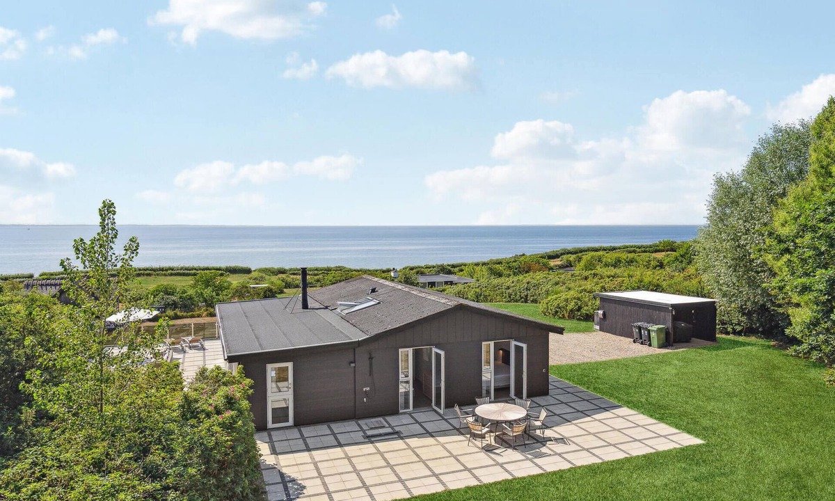 Faaborg House | Lovely home in Faaborg with WiFi