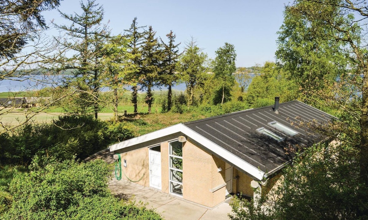 Farso House | Lovely home in Farsø with kitchen