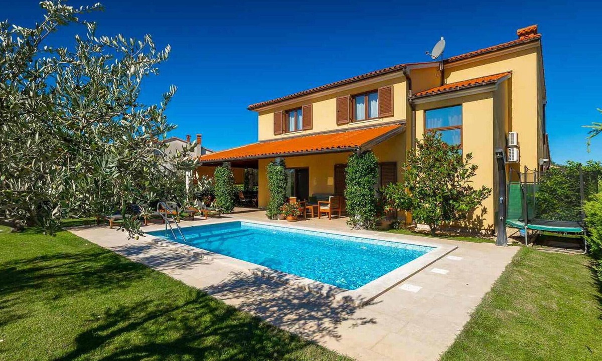 Valbandon House | Lovely home in Fazana