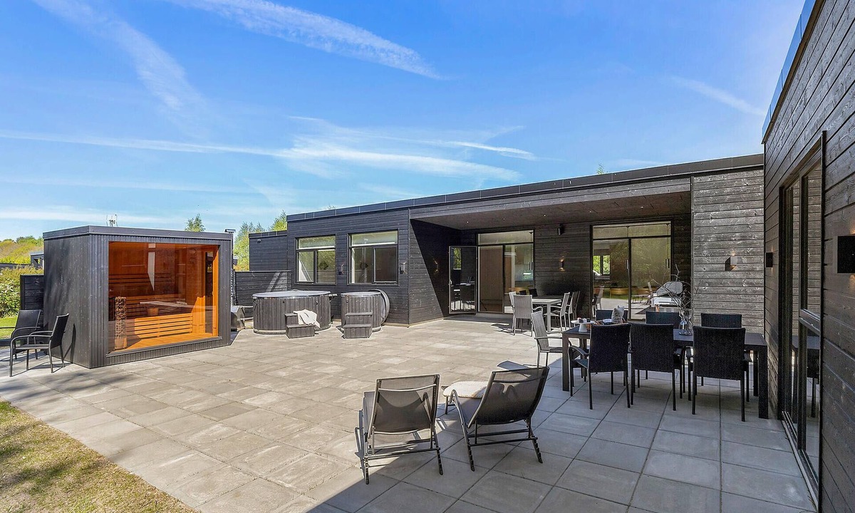Fjellerup Strand House | Lovely home in Glesborg with sauna