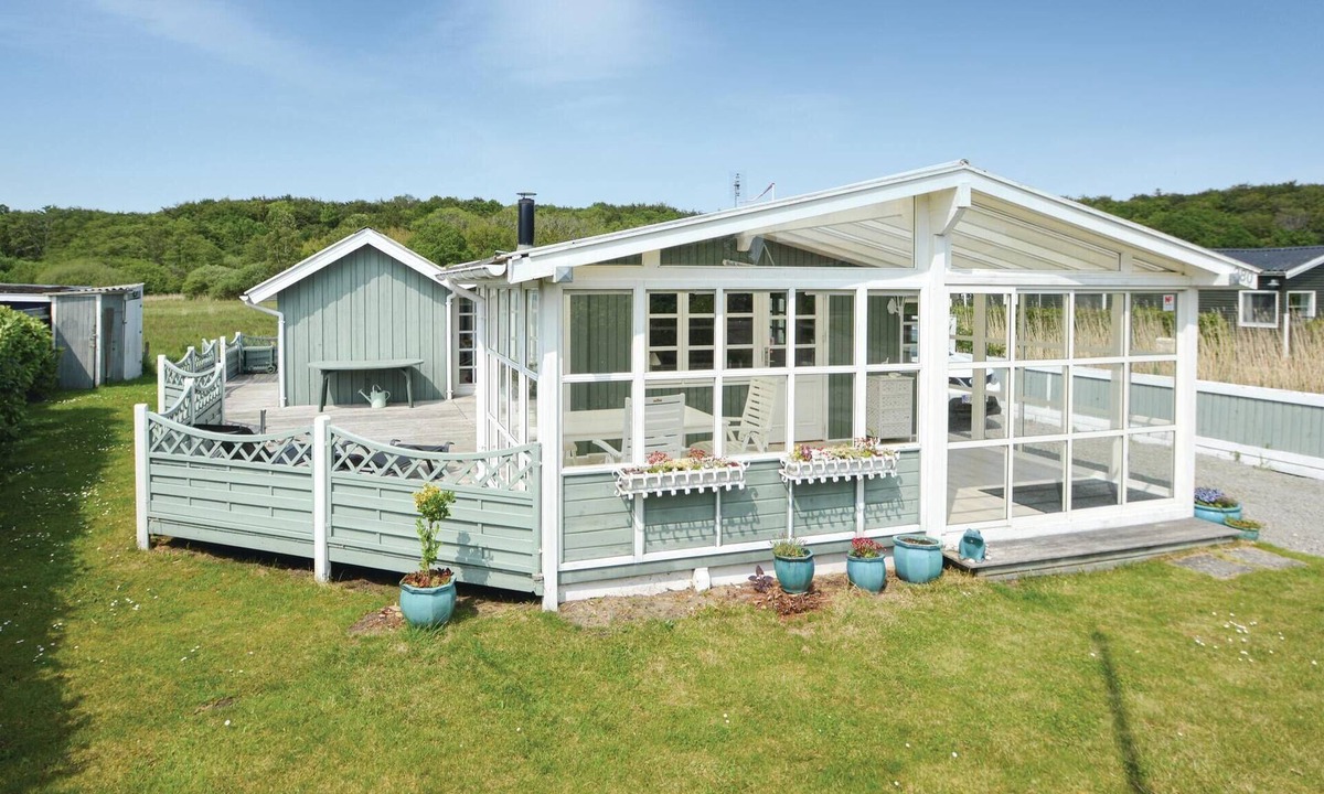 Hejsager Strand House | Lovely home in Haderslev with kitchen