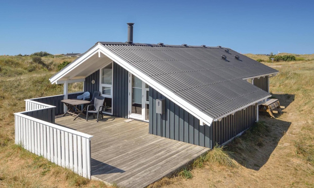 Hirtshals House | Lovely home in Hirtshals with sauna