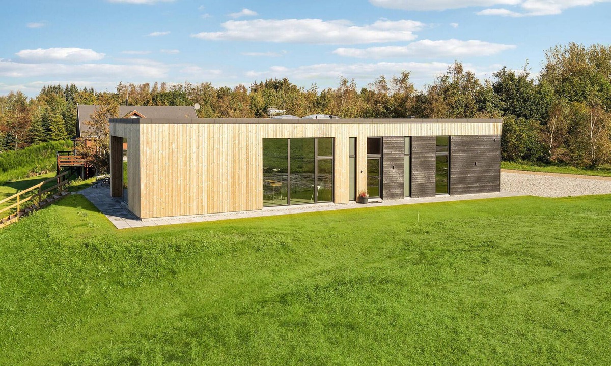 Hojslev House | Lovely home in Højslev with sauna