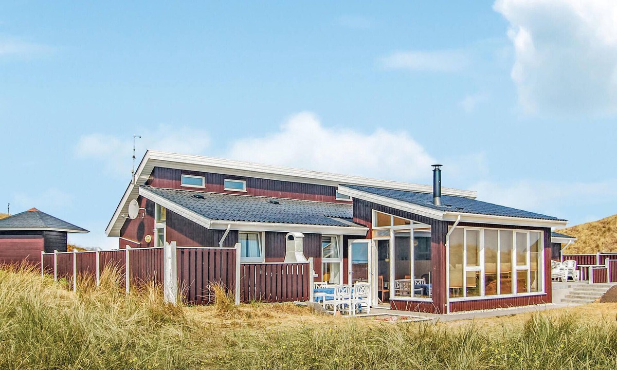 Hvide Sande House | Lovely home in Hvide Sande with sauna