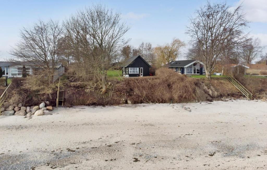 Idestrup House | Lovely Home In Idestrup With Kitchen