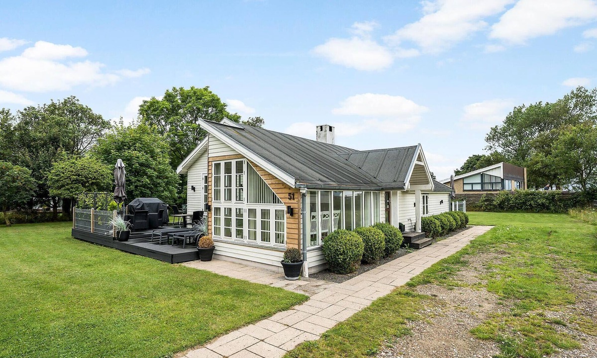 Juelsminde House | Lovely home in Juelsminde with WiFi