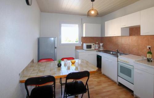 Lablachere House | Lovely Home In Lablachère With Swimming Pool