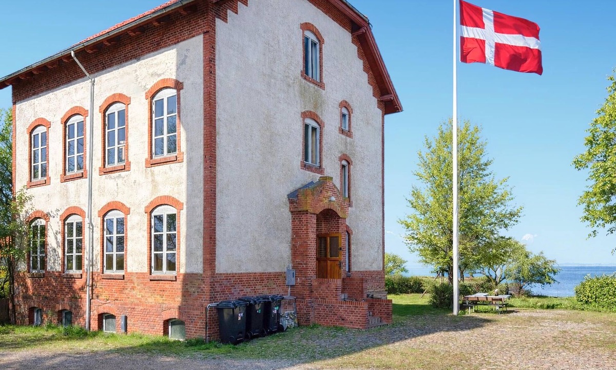 Nordborg House | Lovely home in Nordborg with house sea view