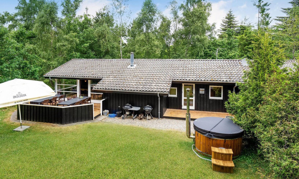 Nykobing Sjaelland House | Lovely home in Nykøbing Sj with sauna