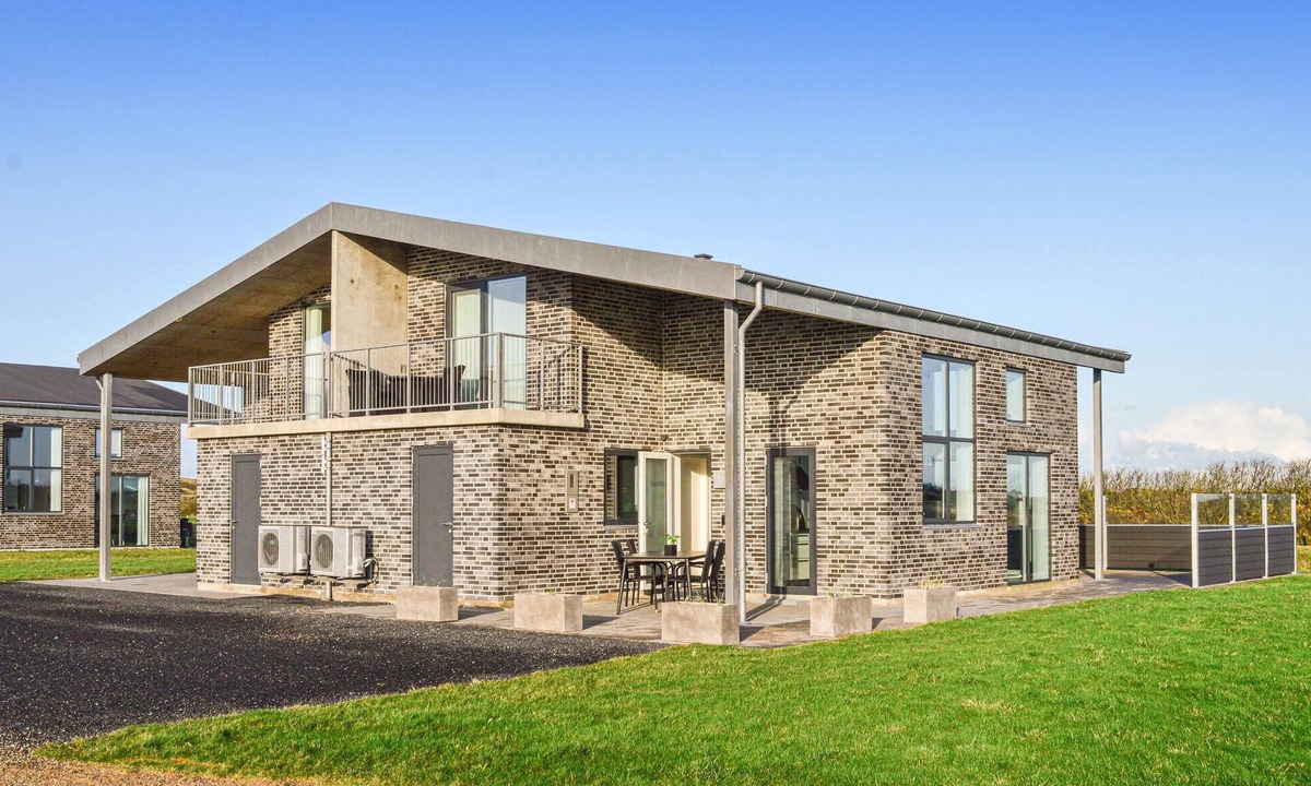 Sondervig House | Lovely home in Ringkøbing with WiFi