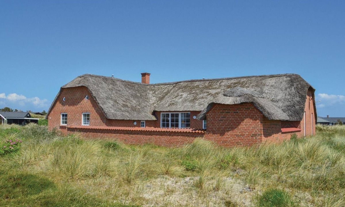 Sondervig House | Lovely home in Ringkøbing with sauna