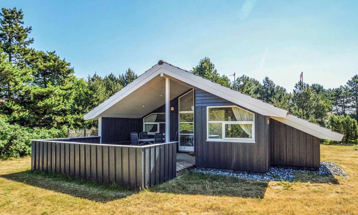 Kramnitse House | Lovely home in Rødby with kitchen