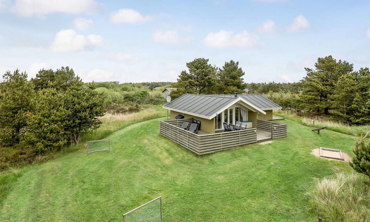 Bolilmark House | Lovely home in Rømø with kitchen