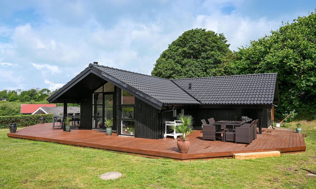 Spodsbjerg House | Lovely home in Rudkøbing with sauna
