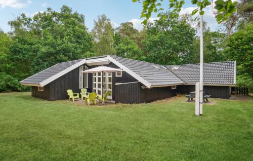 Sklskr House | Lovely Home In Skælskør With Kitchen