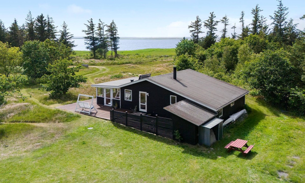 Skjern House | Lovely home in Skjern with sauna