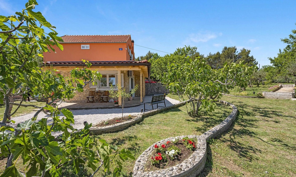 Skradin House | Lovely home in Skradin with WiFi