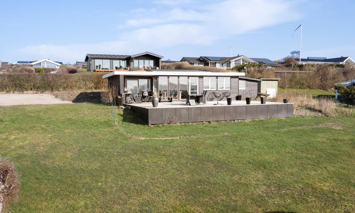 Frolunde House | Lovely home in Slagelse with house sea view