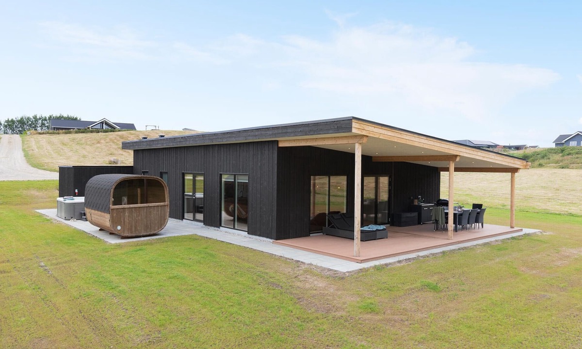 Lihme House | Lovely home in Spøttrup with sauna