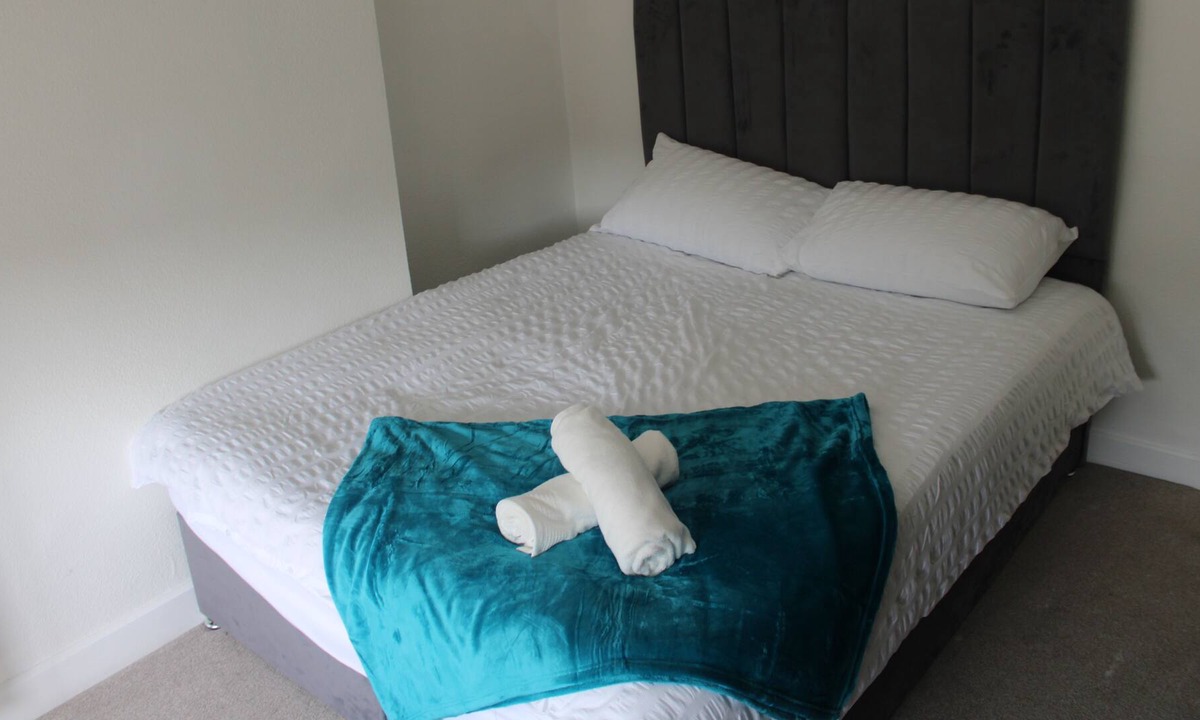 Curdworth Villa | Lovely Home In Sutton Coalfield, Birmingham.