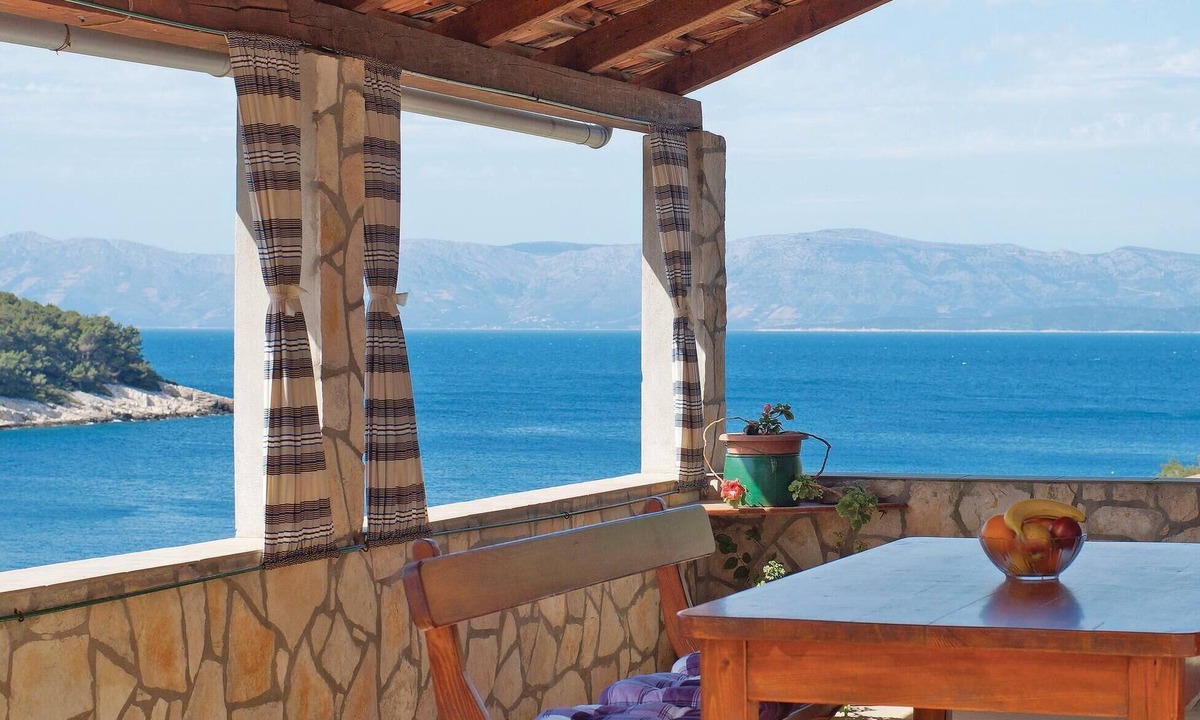 Vela Luka House | Lovely home in Tankaraca with house sea view