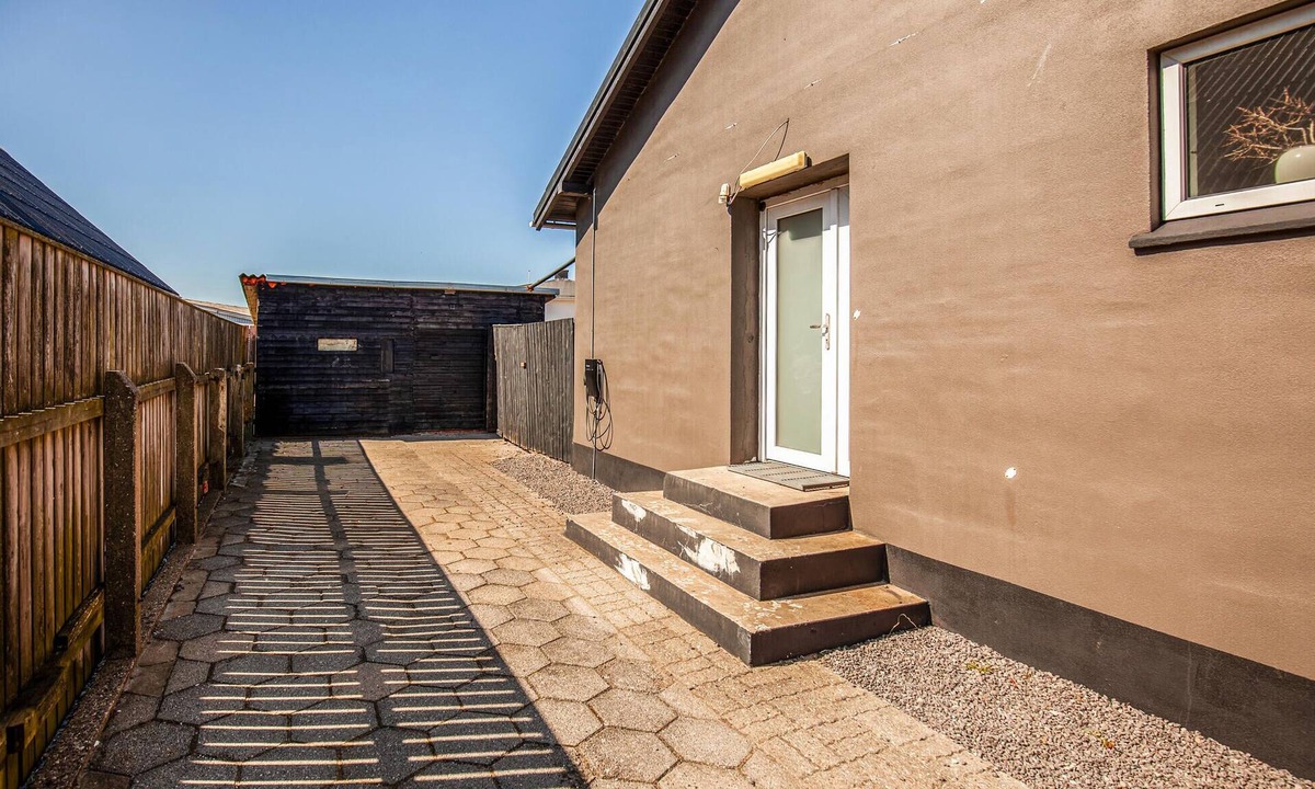 Thyboron House | Lovely home in Thyborøn with WiFi