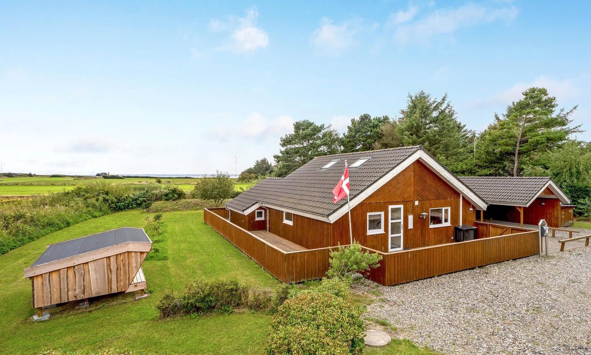 Thyholm House | Lovely home in Thyholm with sauna